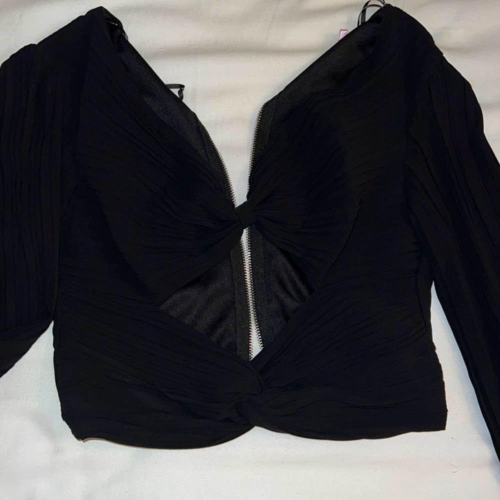 Brand new black top